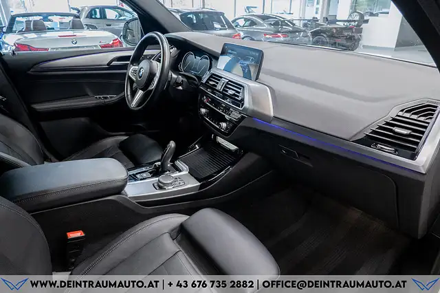 BMW X3 view 13