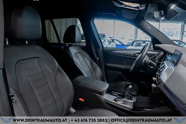 BMW X3 view 12