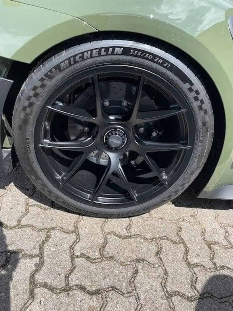 Porsche 992 GT3 RS "PTS nato-olive+Lift+Weissach+PCCB" Groen - 2