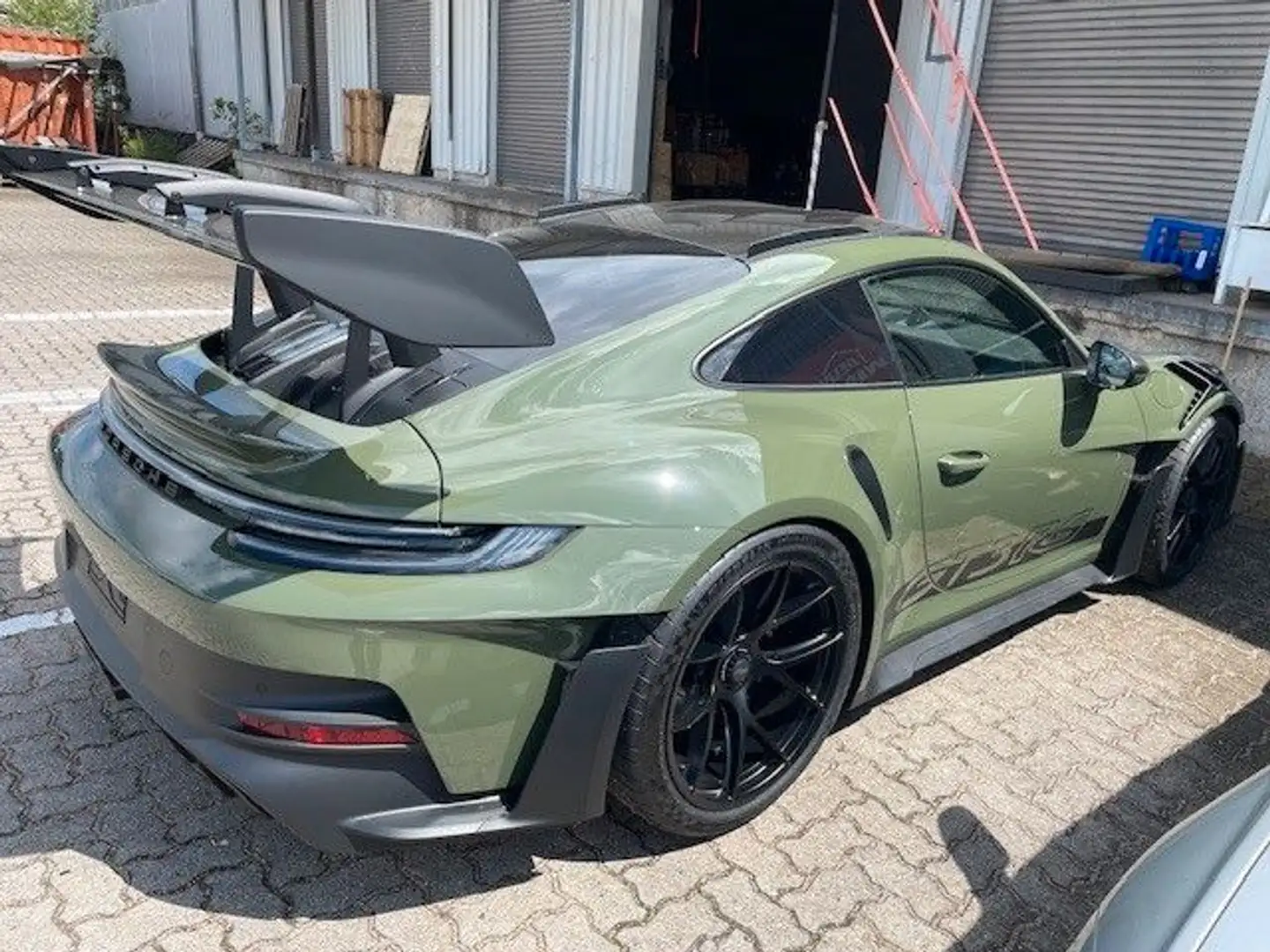 Porsche 992 GT3 RS "PTS nato-olive+Lift+Weissach+PCCB" Groen - 1