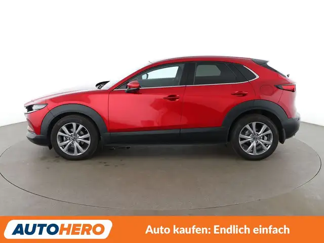 Mazda CX-30 view 3