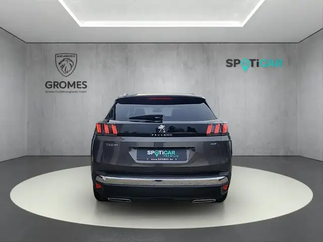 Peugeot 3008 view 4