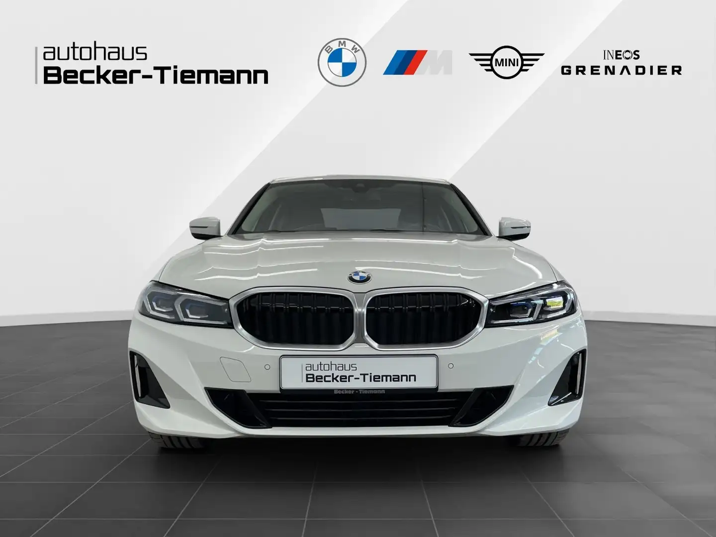 BMW 320 d A Lim,AHK,Navi Prof,Komfortzugang,etc. Weiß - 2