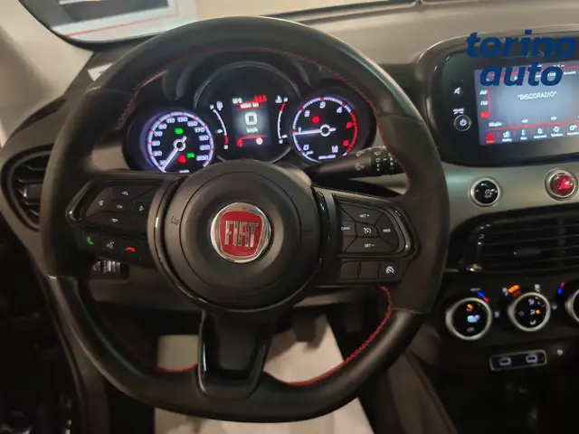 Fiat 500x view 12