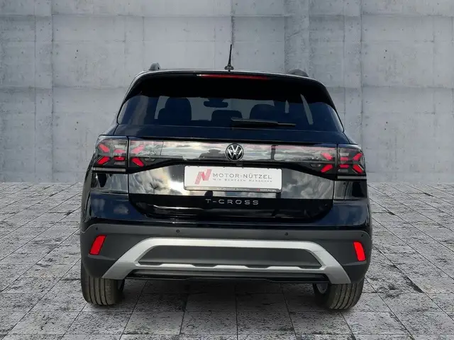 Volkswagen T-Cross view 5
