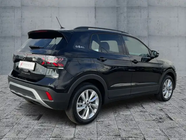 Volkswagen T-Cross view 6