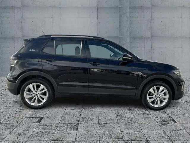 Volkswagen T-Cross view 7