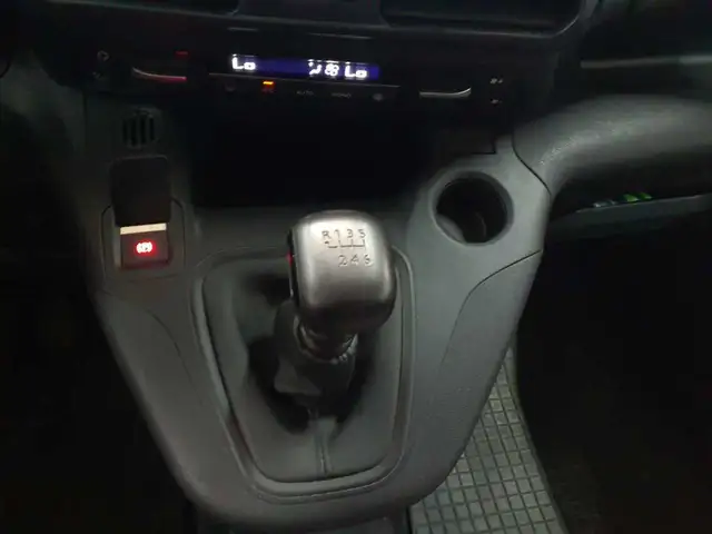 Opel Combo view 10