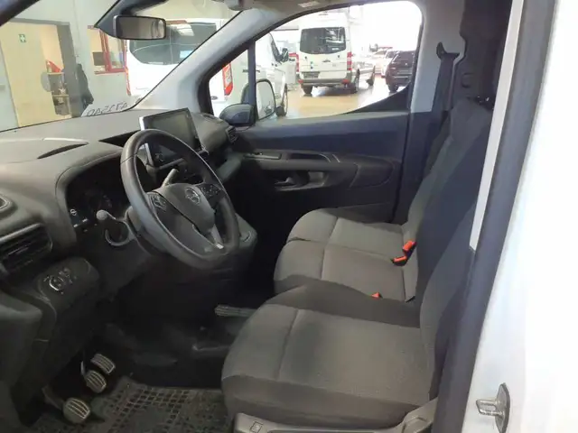 Opel Combo view 7
