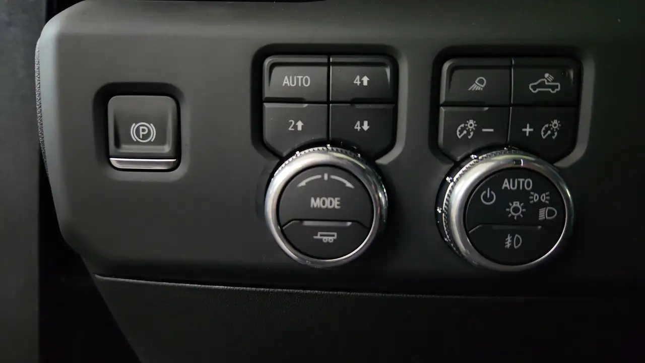 GMC Sierra 2500HD снимка GMC Sierra 2500HD
