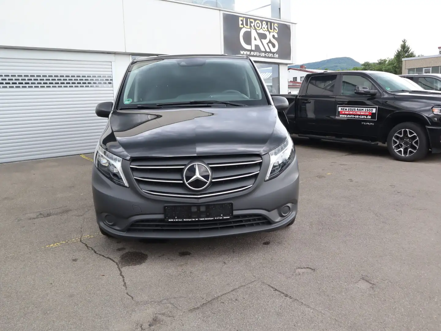 Mercedes-Benz Vito Kasten 119 CDI Pro Autom. extra lang 360,84€ 119 C Negro - 2