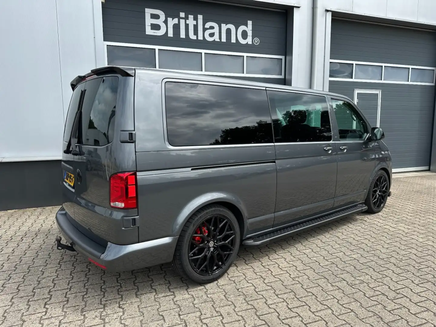 Volkswagen Transporter 2.0 TDI 150PK DSG DC BULLI bj2024 *BPM vrij *Adapt Gris - 2