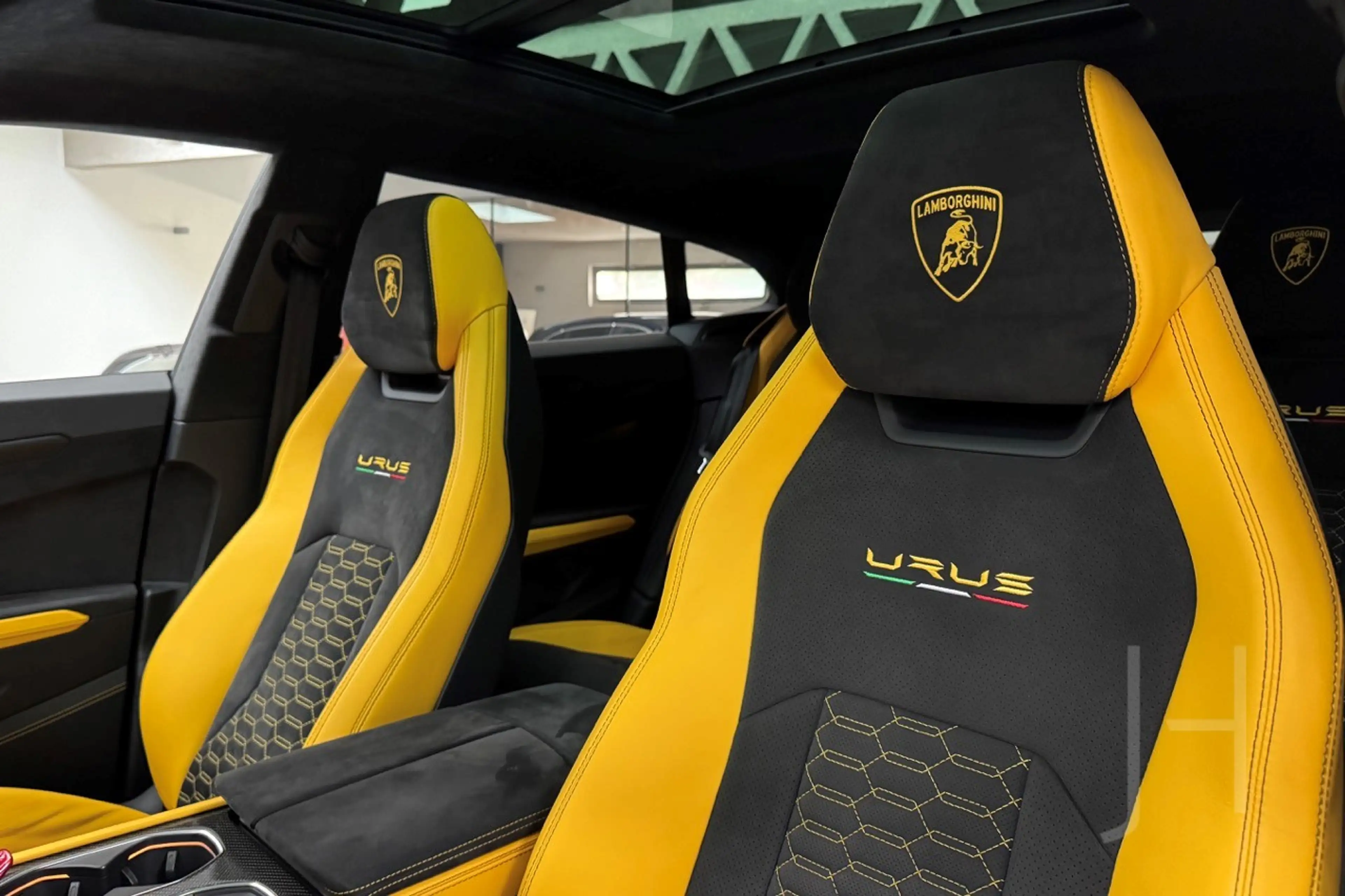 Lamborghini Urus — photo 5