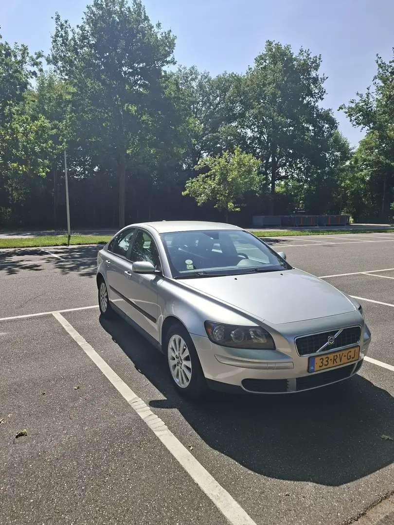 Volvo S40 2.4 Kinetic Zilver - 2