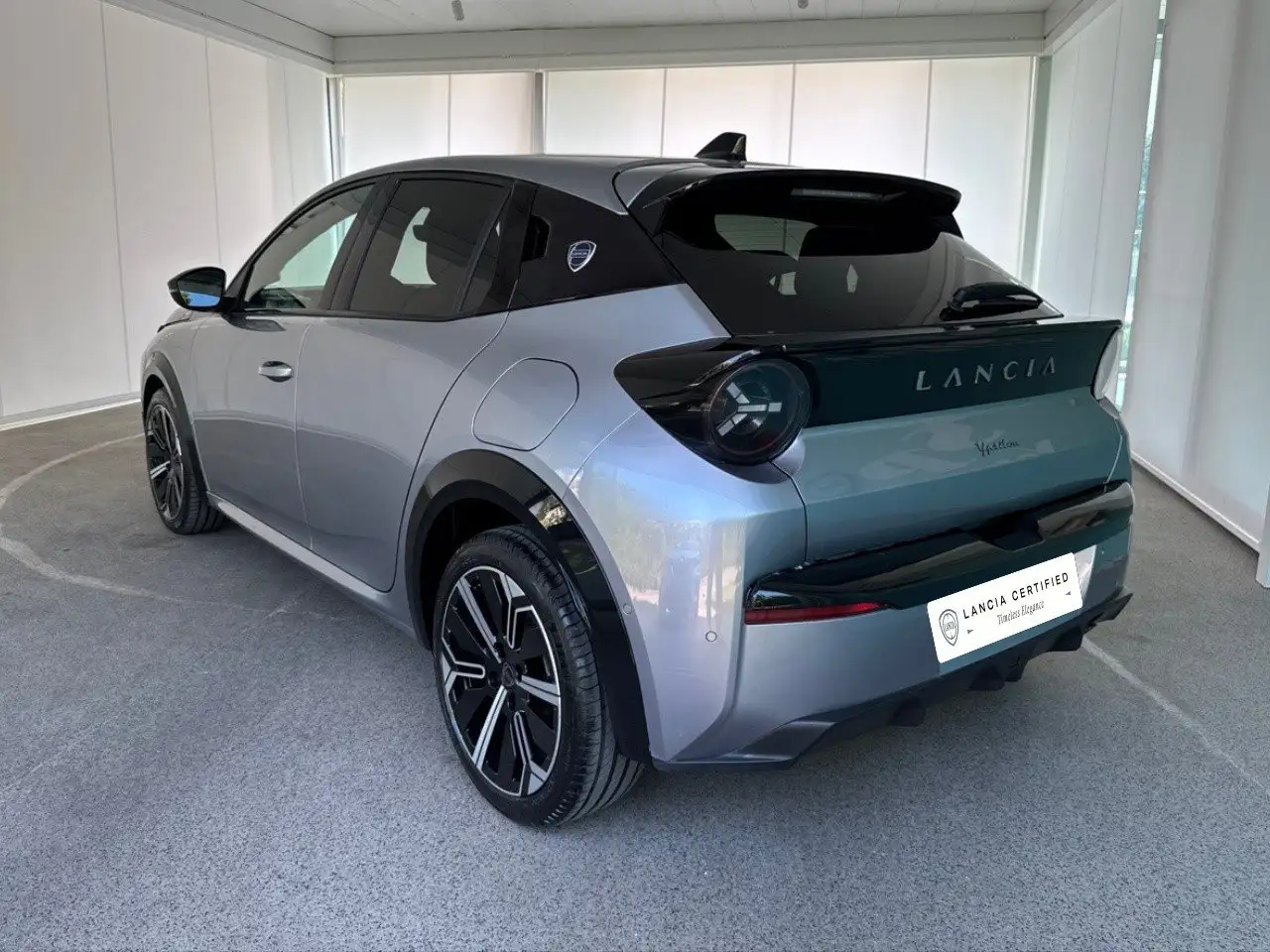Lancia Ypsilon 2025