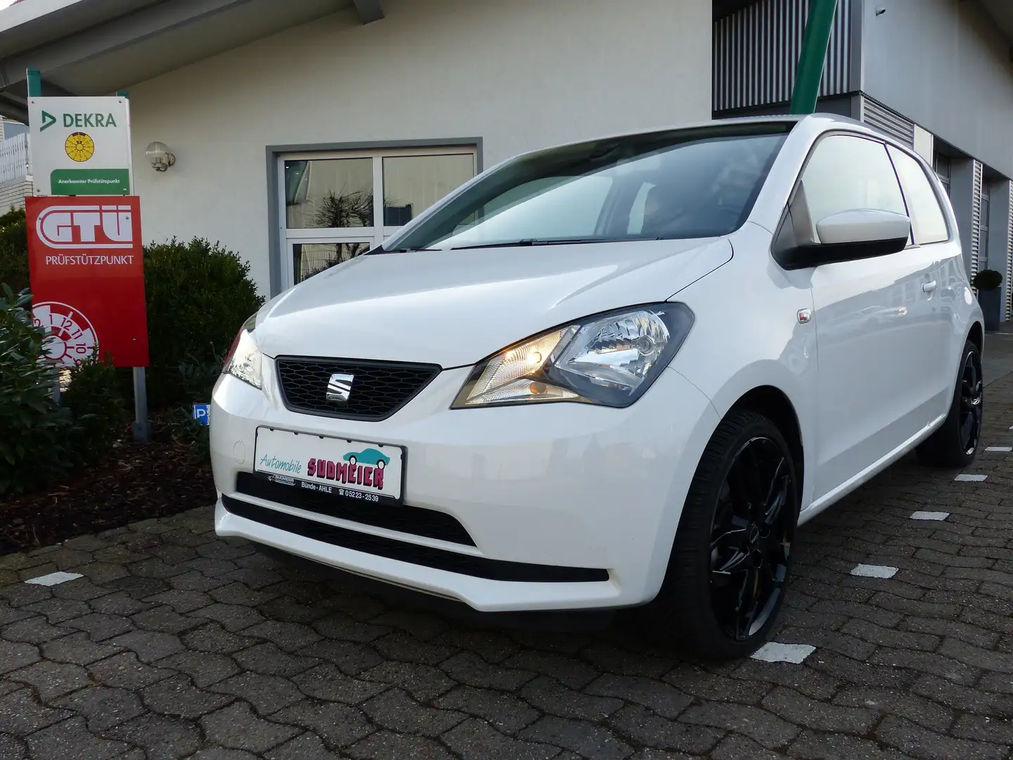 SEAT Mii Chic Sitzheizung Lederlenkrad Alufelgen Klima Bianco - 1