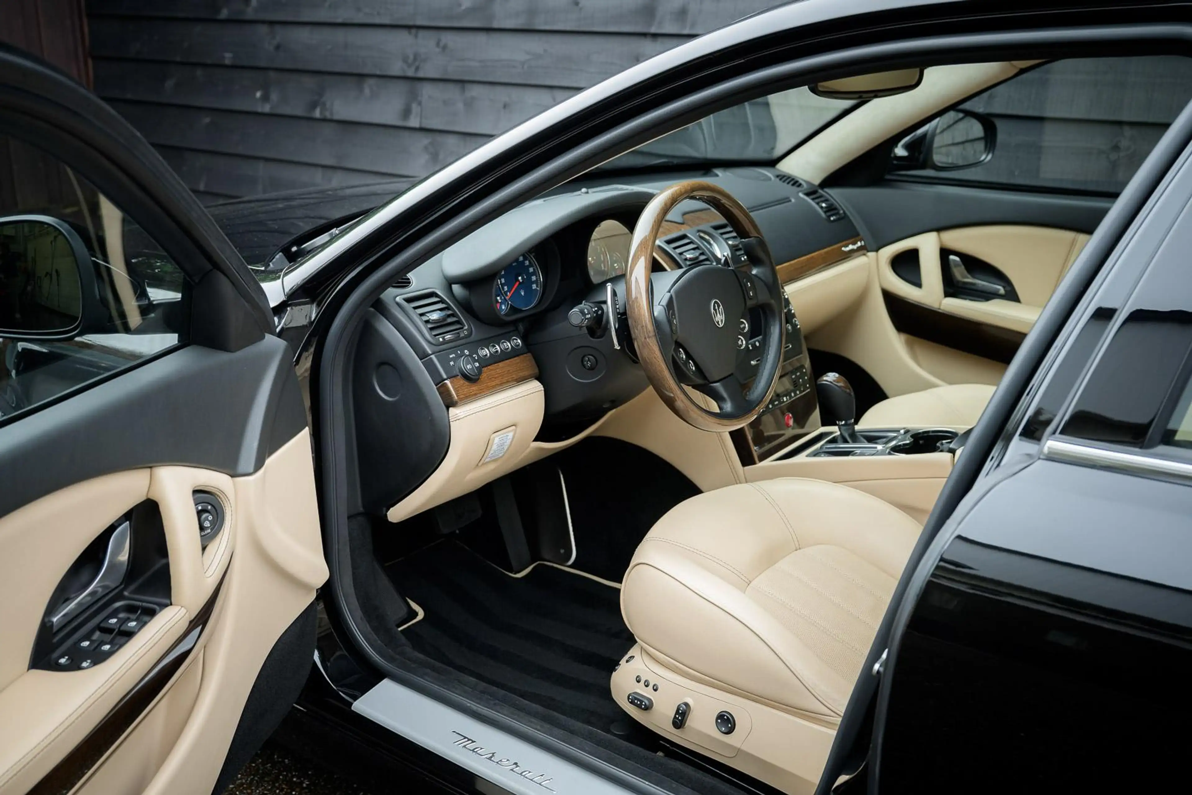 Maserati Quattroporte 4.7 S Executive - 22k KM - Mint conditie — photo 3