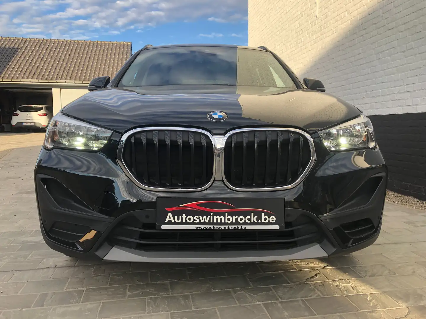 BMW X1 X1 sDrive18i Aut. Noir - 2