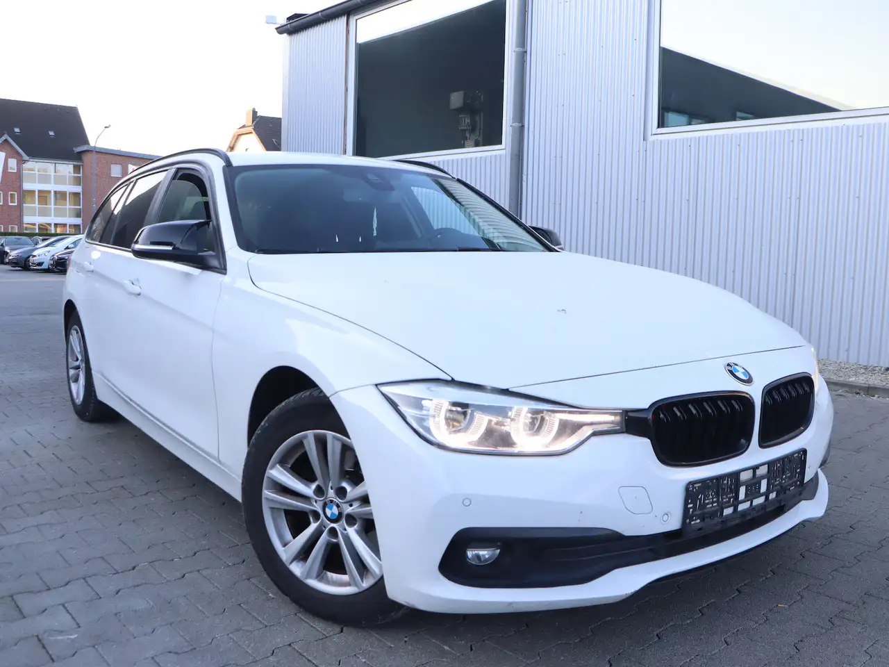 BMW 320