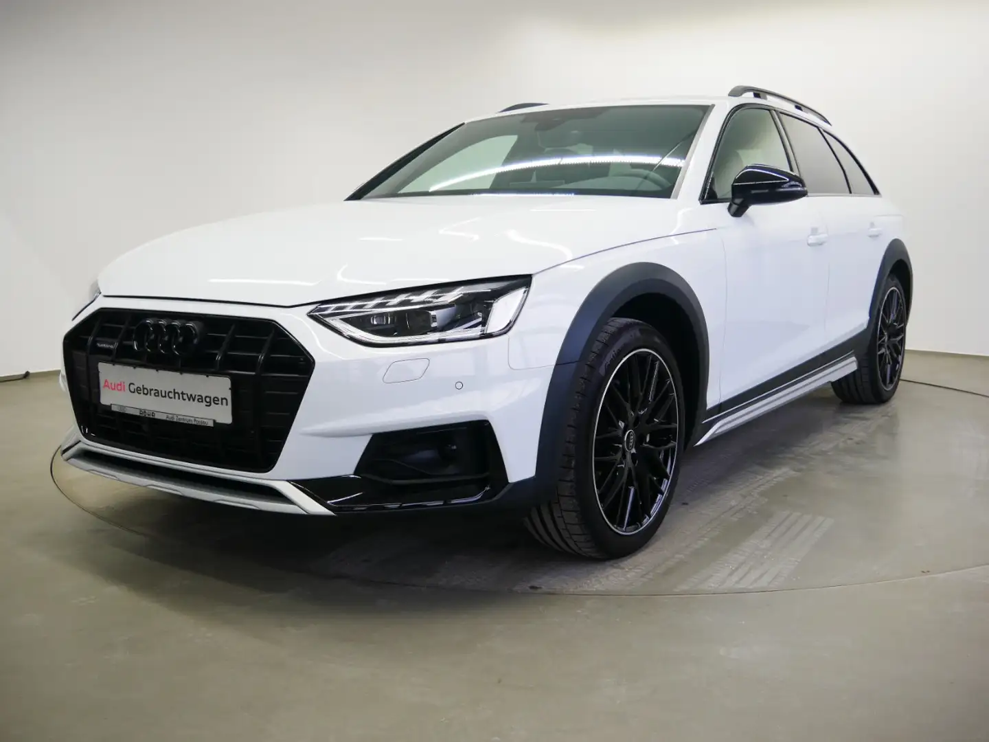 Audi A4 allroad 40 TDI quattro S tro. MATRIX AHK virt. Cock.+ NAVI Weiß - 2