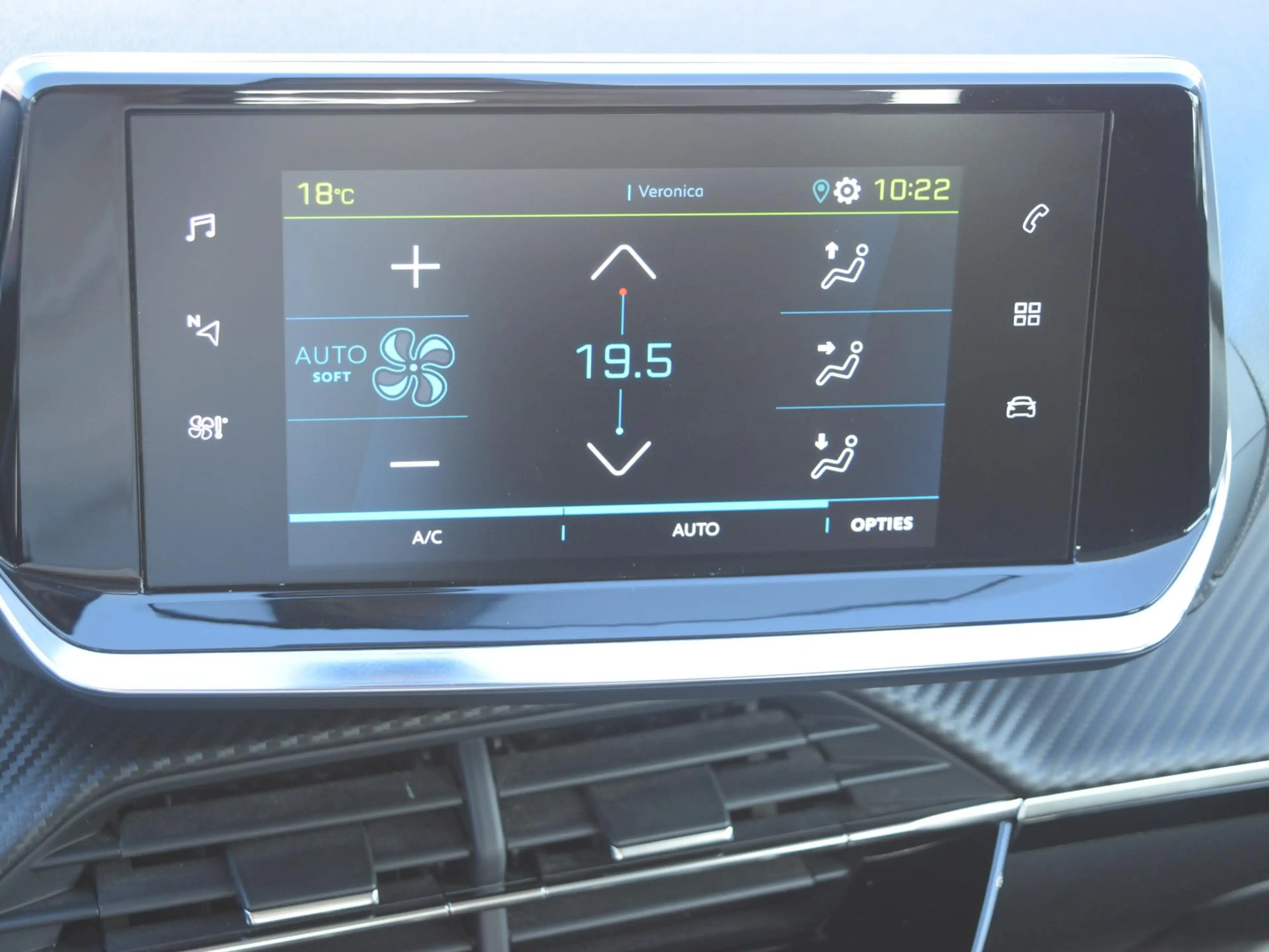 Peugeot e-2008 EV Active 50 kWh | CLIMATE CONTROL | PARKEERSENSOR — photo 12