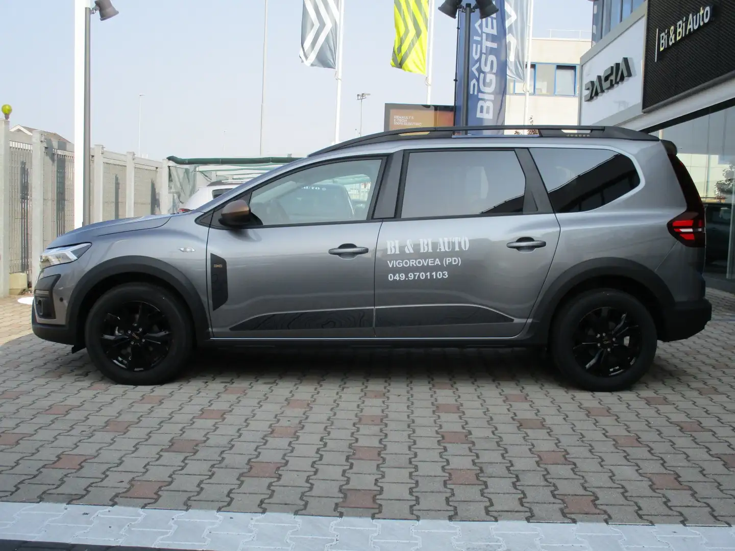 Dacia Jogger Jogger 1.0 tce Extreme Gpl 100cv Grigio - 2