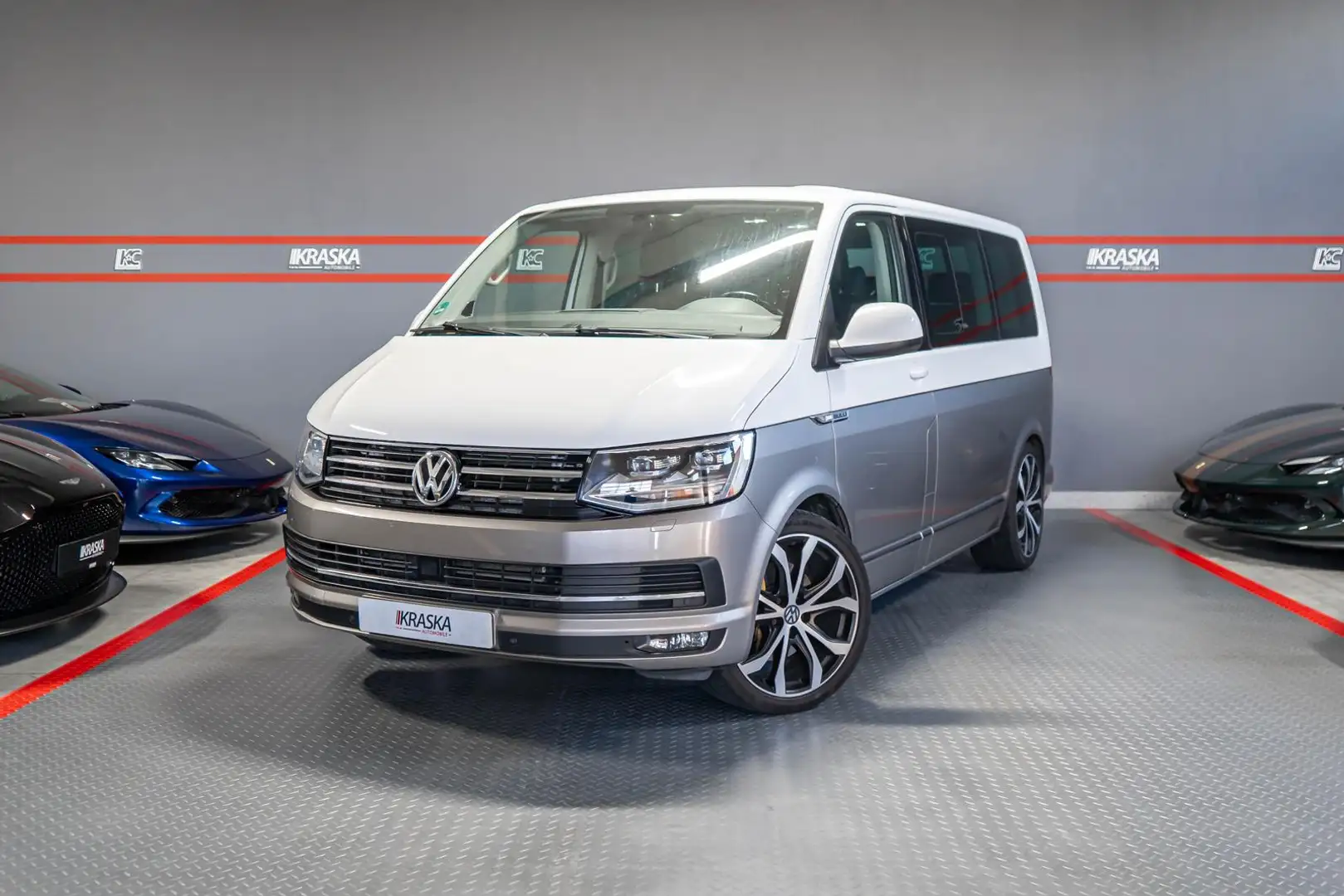 Volkswagen T6 Multivan T6 2.0 TDI Multivan Generation Six 4M AHK STHZ Bílá - 1