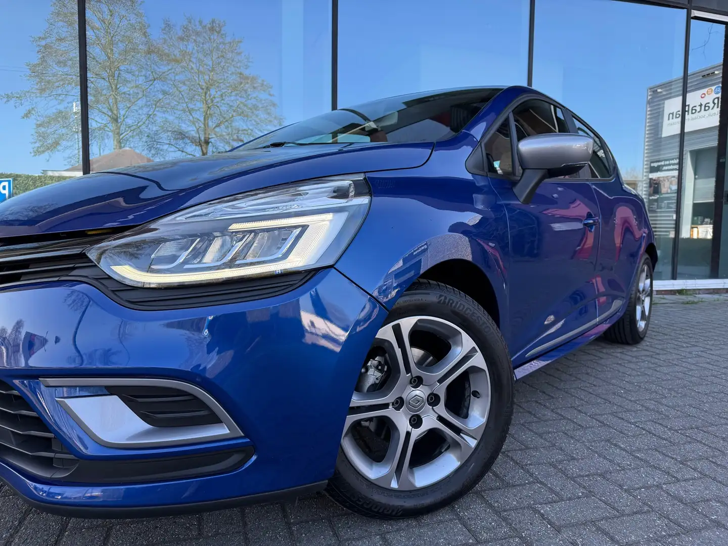 Renault Clio 0.9 TCe Intens GT Line - Navi - Leder - Climate - Modrá - 2