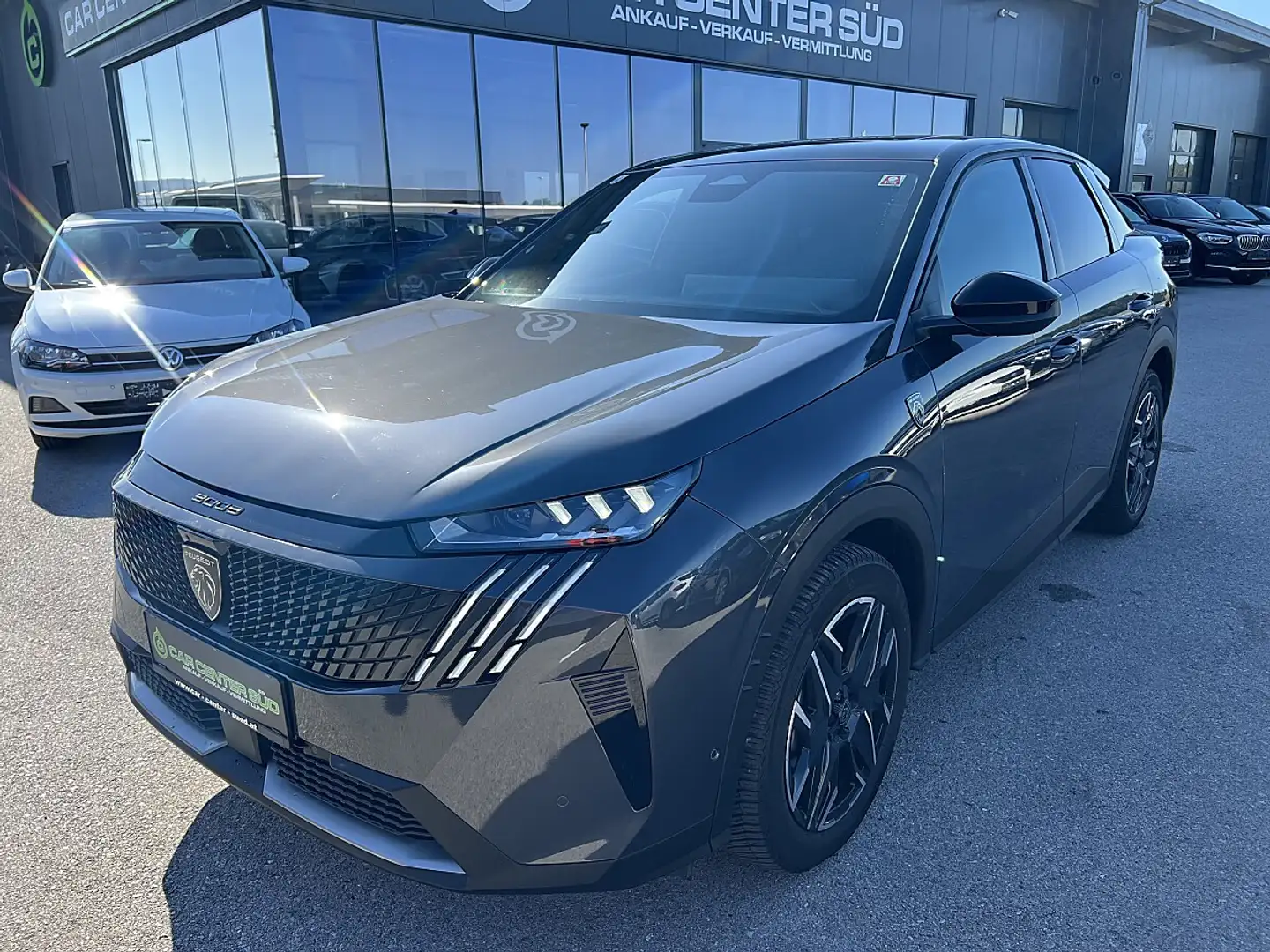 Peugeot 3008 GT 1.2 Hybrid Grau - 1