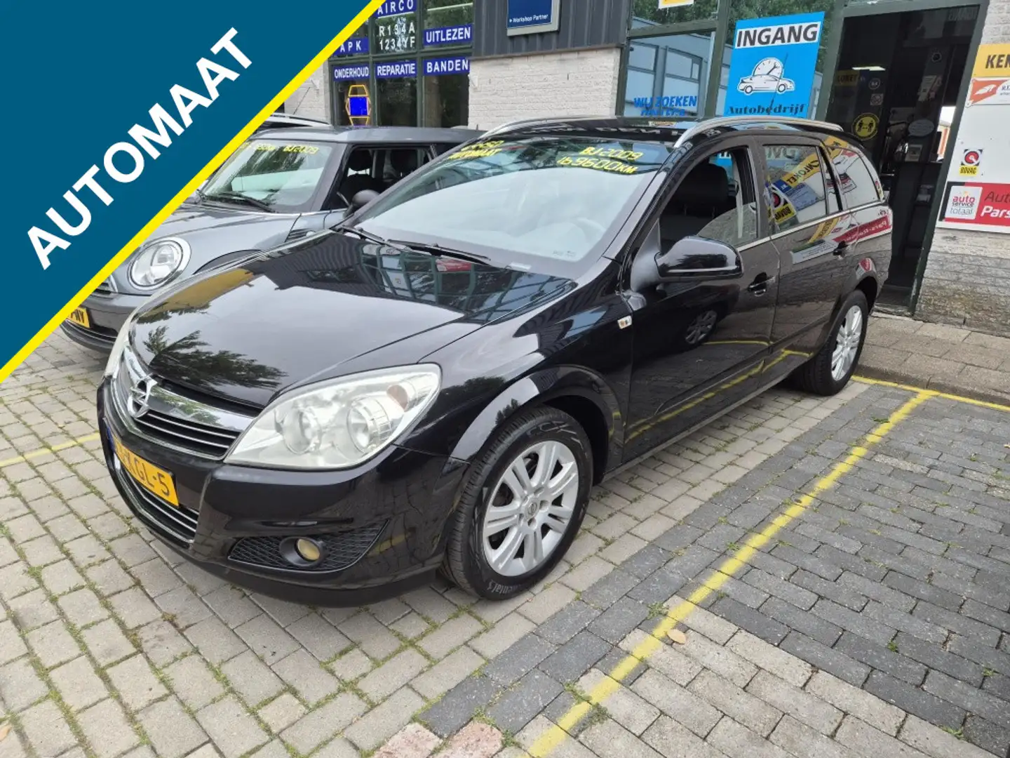 Opel Astra Station 1.8i-16V Edition Noir - 1