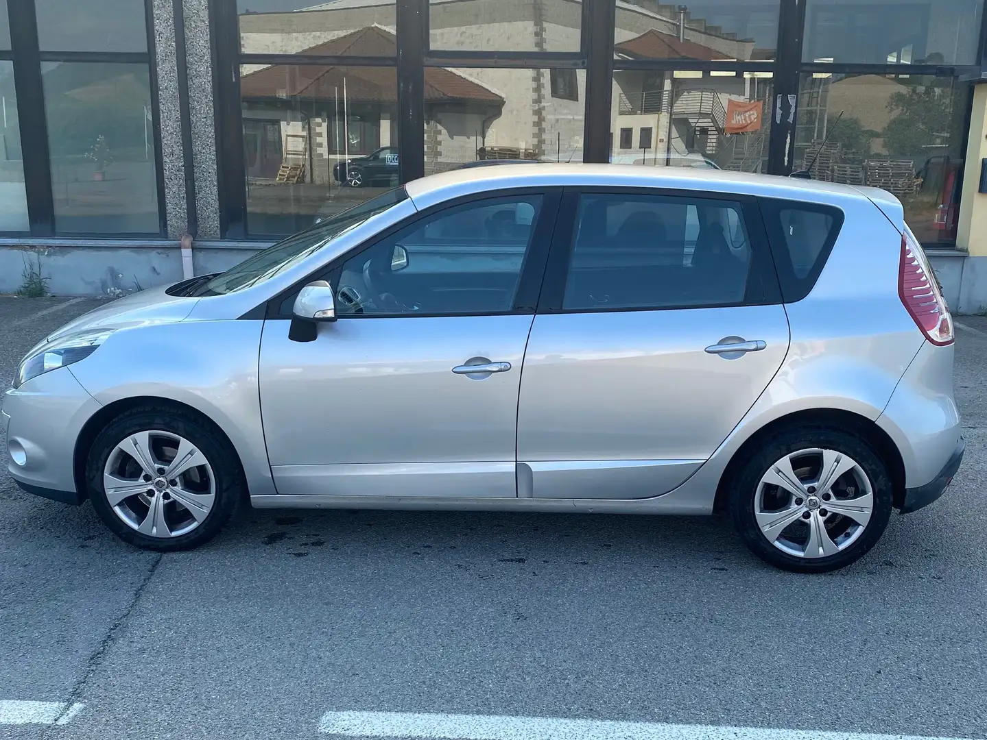 Renault Scenic Scenic III X-Mod 2009 X-Mod 1.5 dci  110cv edc Argento - 2