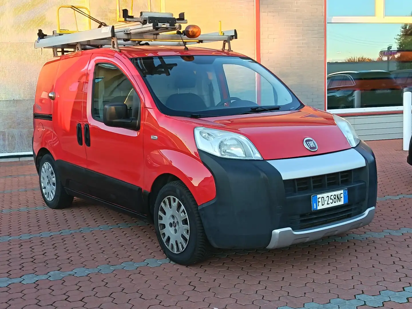 Fiat Fiorino FIORINO 1.3 MJT 95CV FURGONE ADVENTURE E5+ Rosso - 1