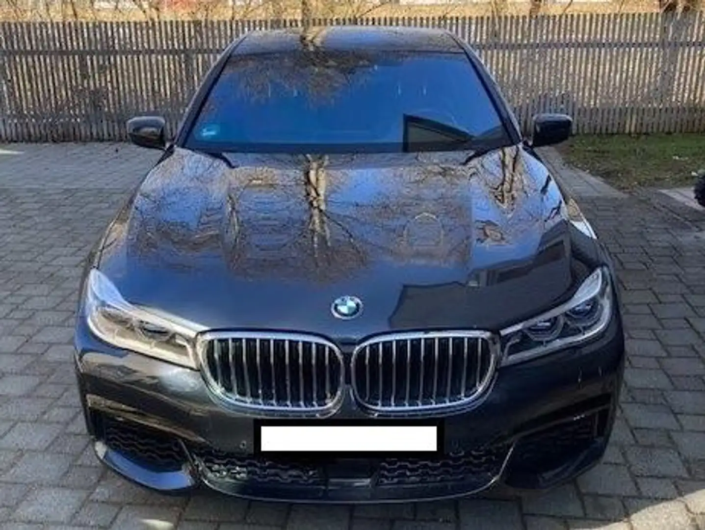 BMW 750 7er Diesel 750d xDrive Schwarz - 2