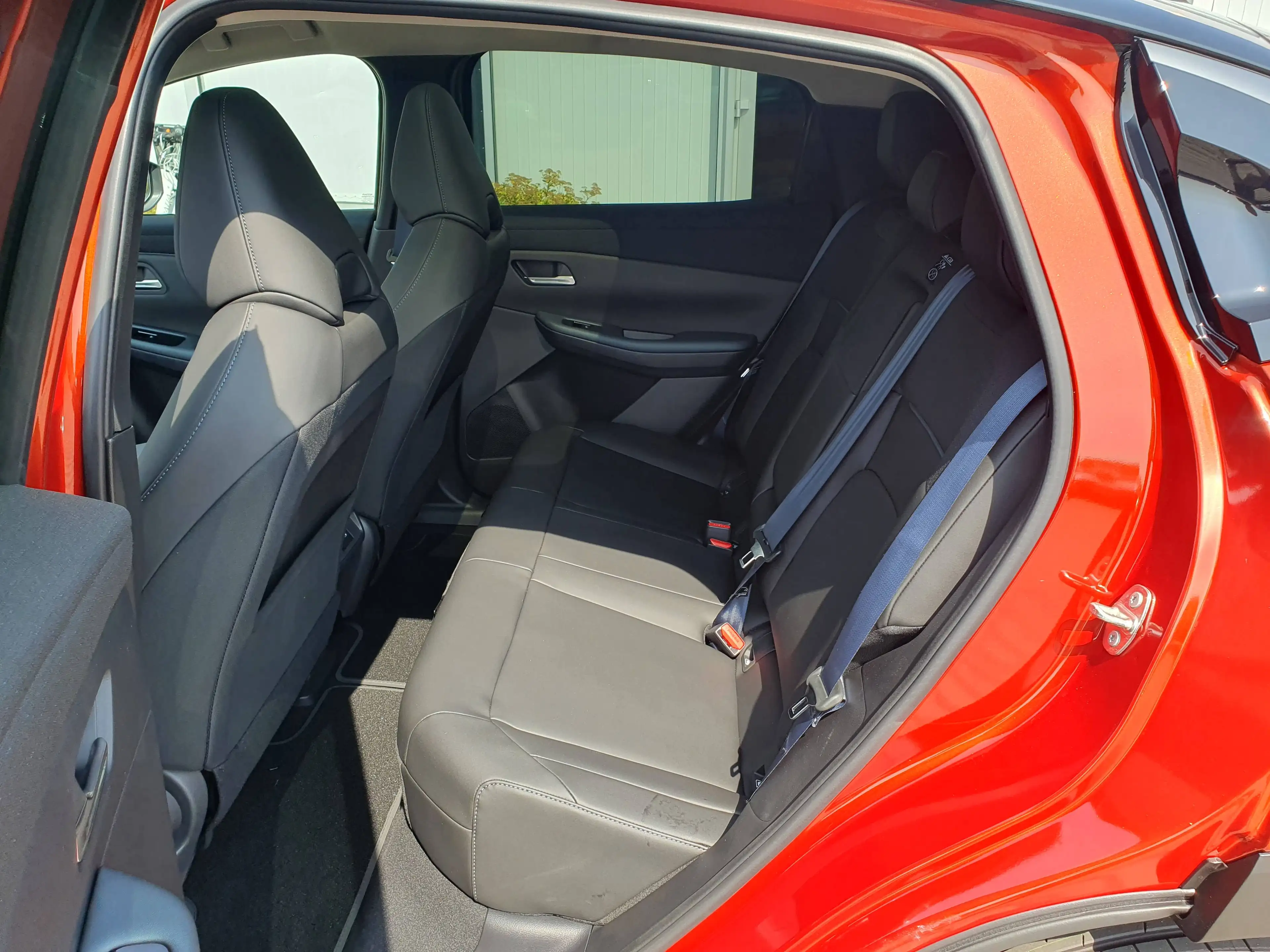 Nissan Leaf Leaf 75 kWh Advance V2L 2 Farben — photo 11