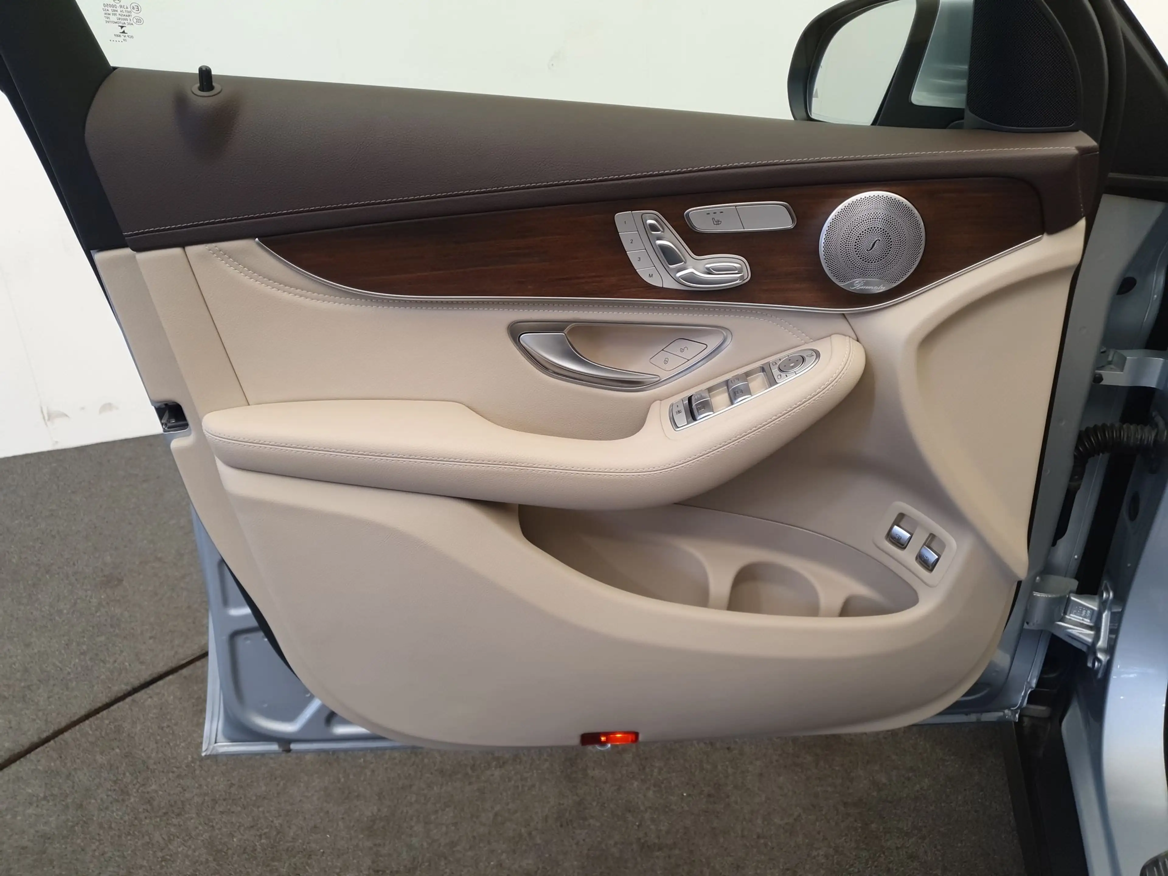Mercedes-Benz GLC 300 300e 4MATIC Premium Plus Panoramadak, Leder, Burme — photo 16