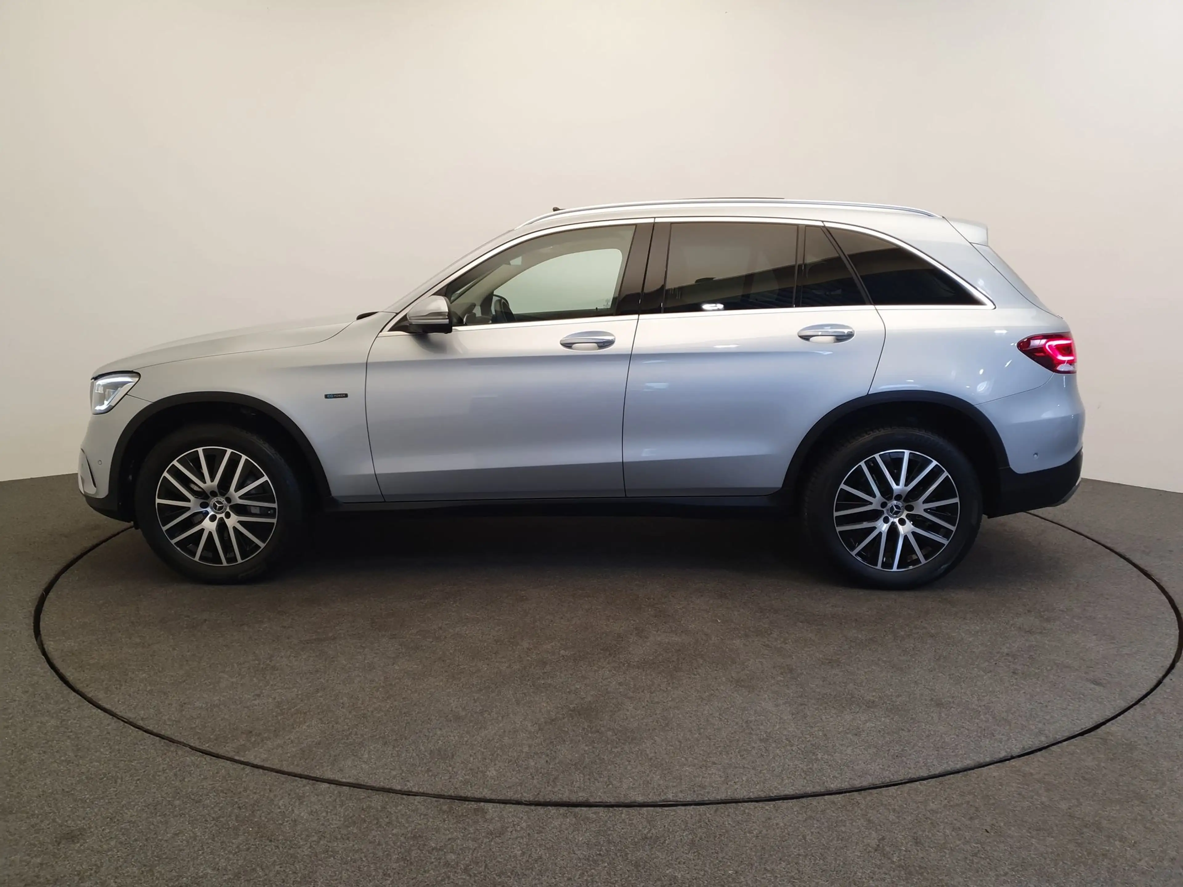 Mercedes-Benz GLC 300 300e 4MATIC Premium Plus Panoramadak, Leder, Burme — photo 2
