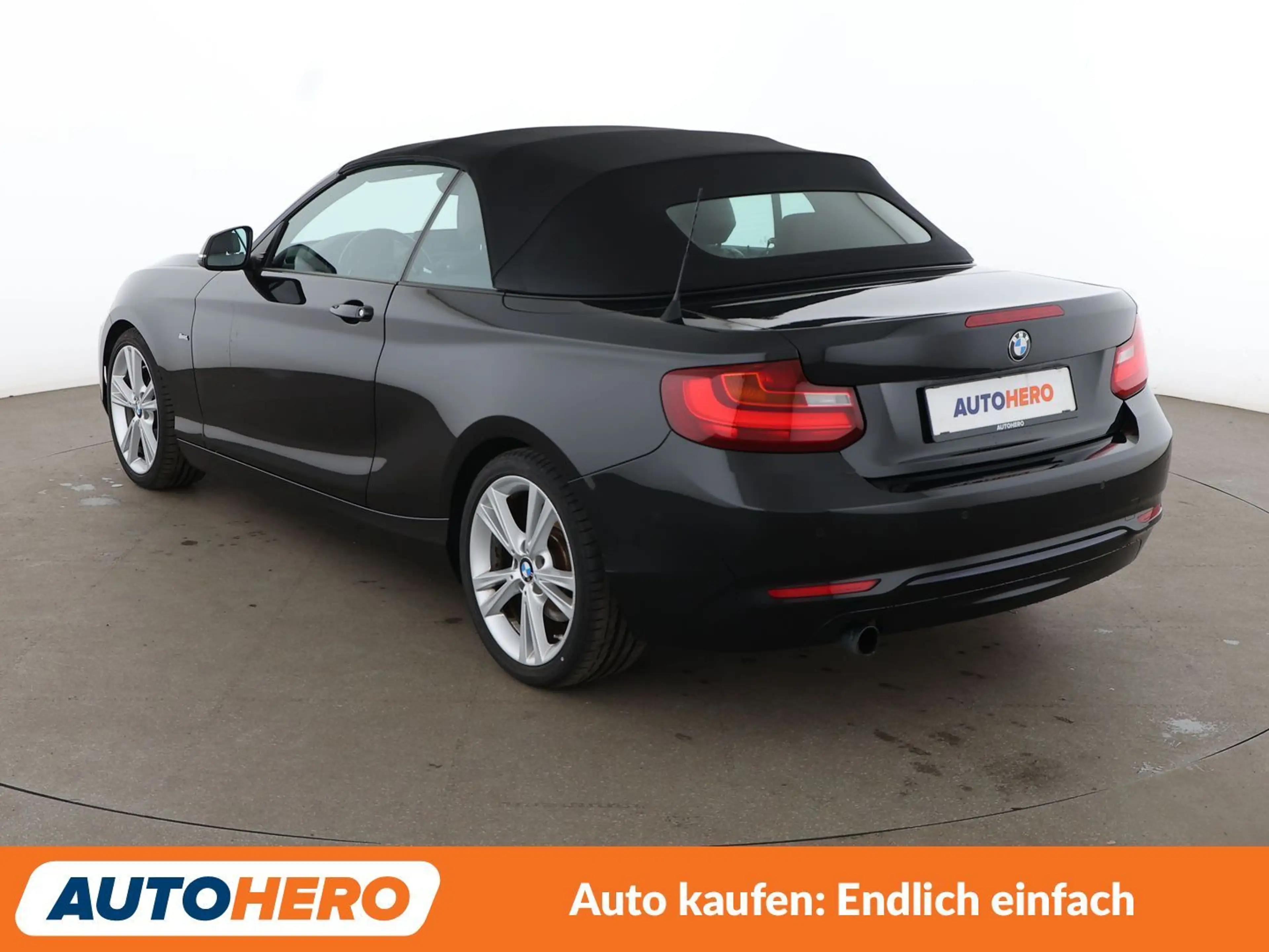 BMW 220 220i Sport Line Aut*NAVI*XENON*TEMPO*PDC*SHZ* — photo 4
