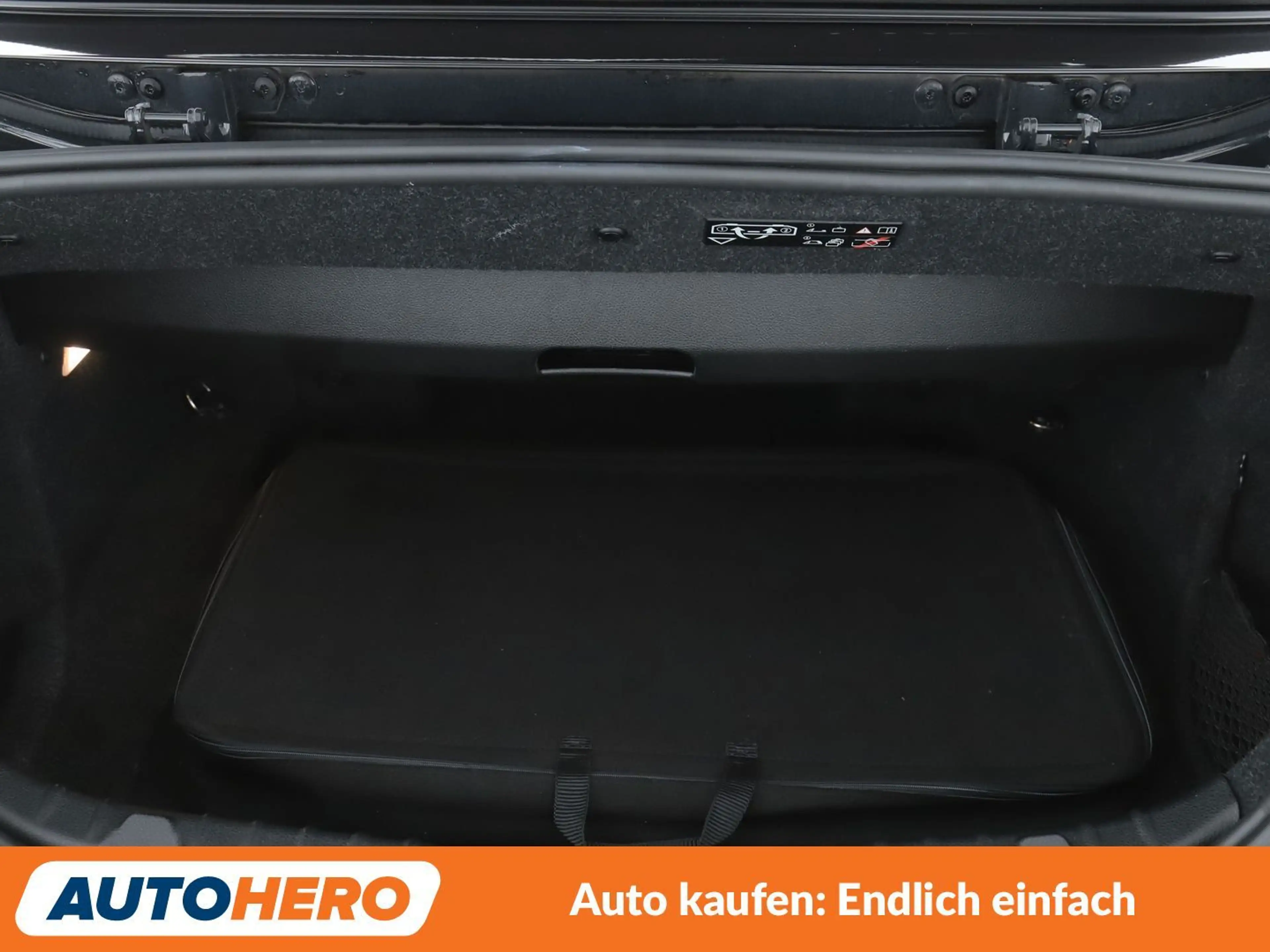 BMW 220 220i Sport Line Aut*NAVI*XENON*TEMPO*PDC*SHZ* — photo 17