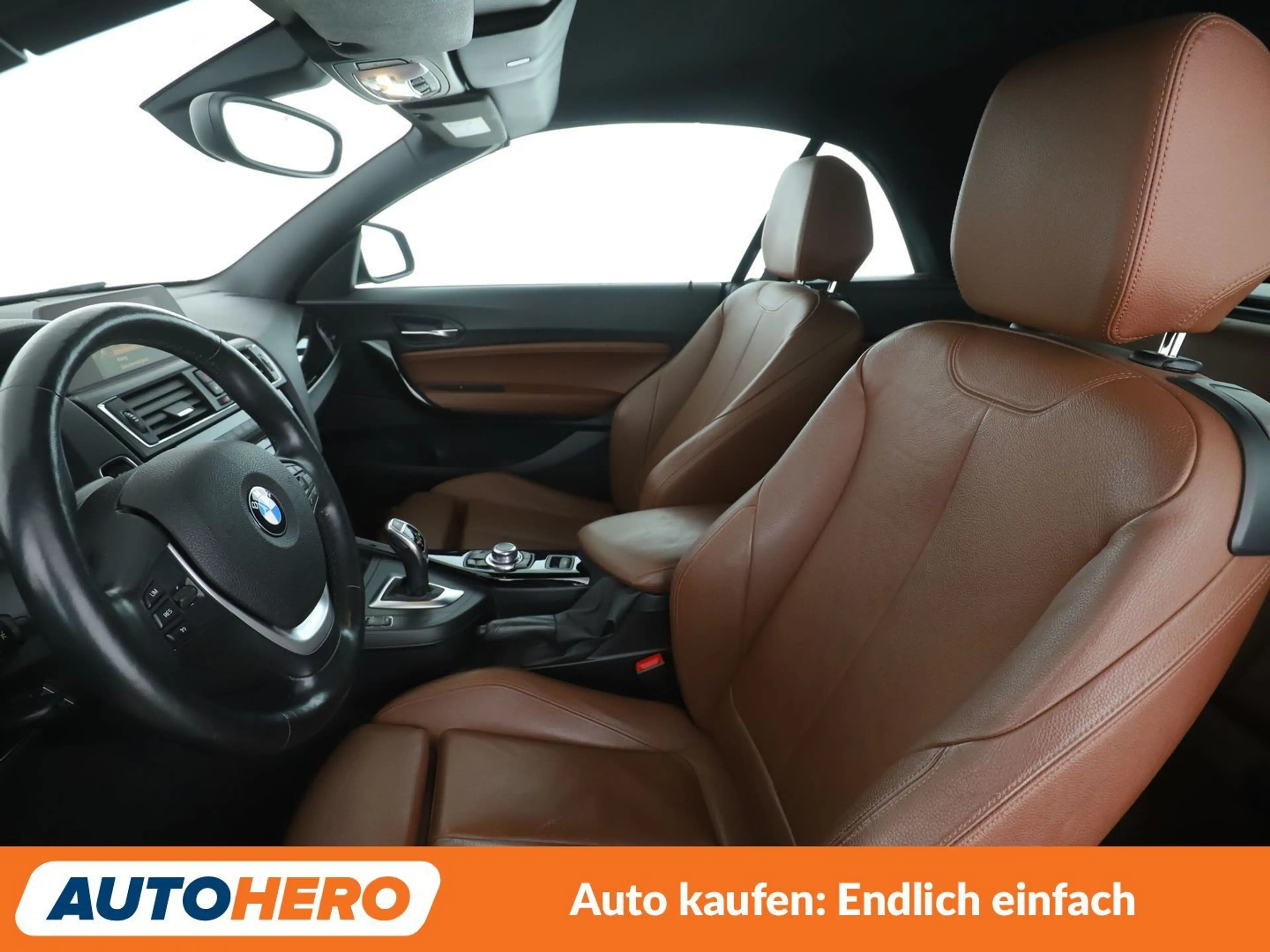 BMW 220 220i Sport Line Aut*NAVI*XENON*TEMPO*PDC*SHZ* — photo 10