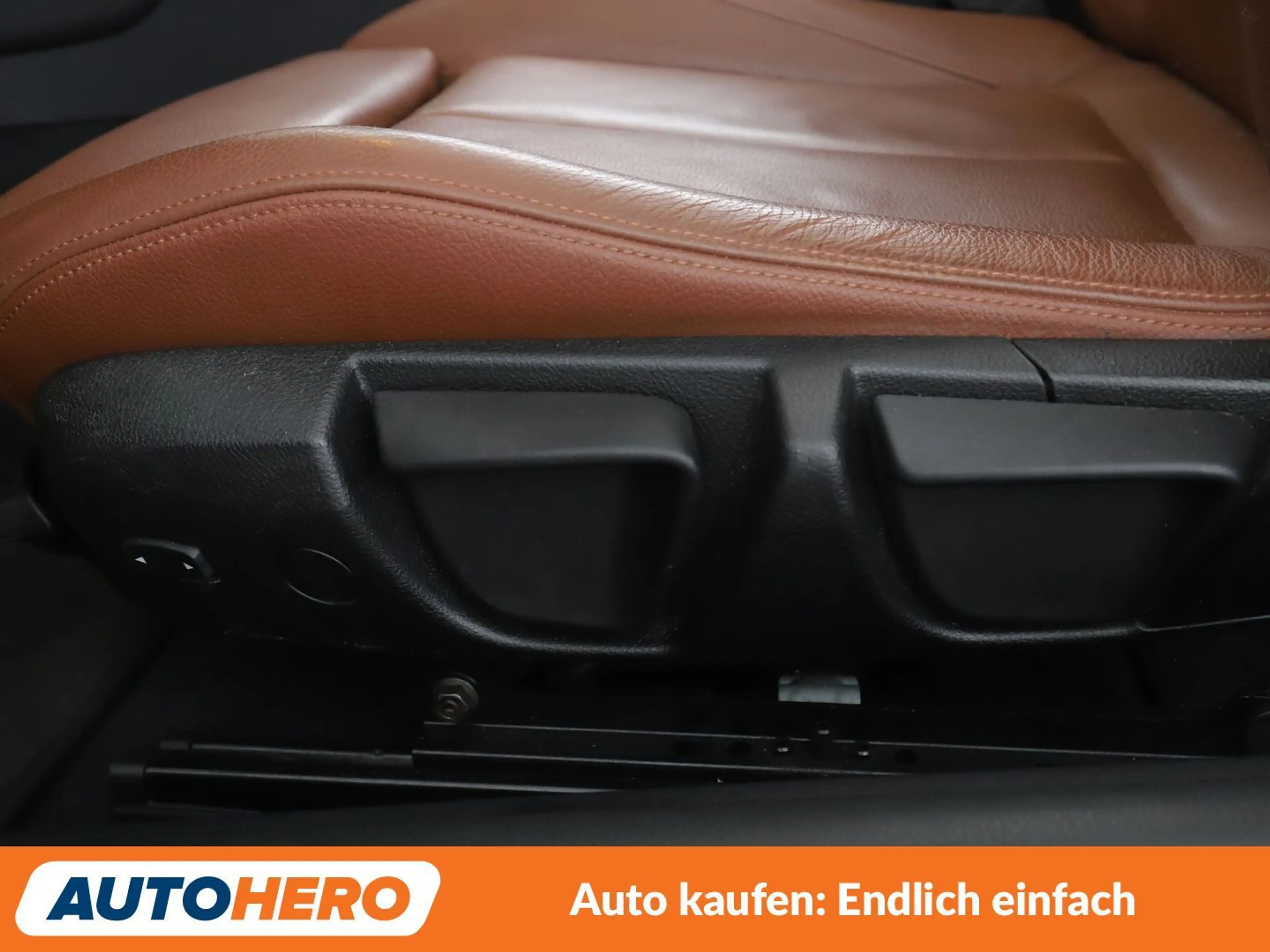 BMW 220 220i Sport Line Aut*NAVI*XENON*TEMPO*PDC*SHZ* — photo 29
