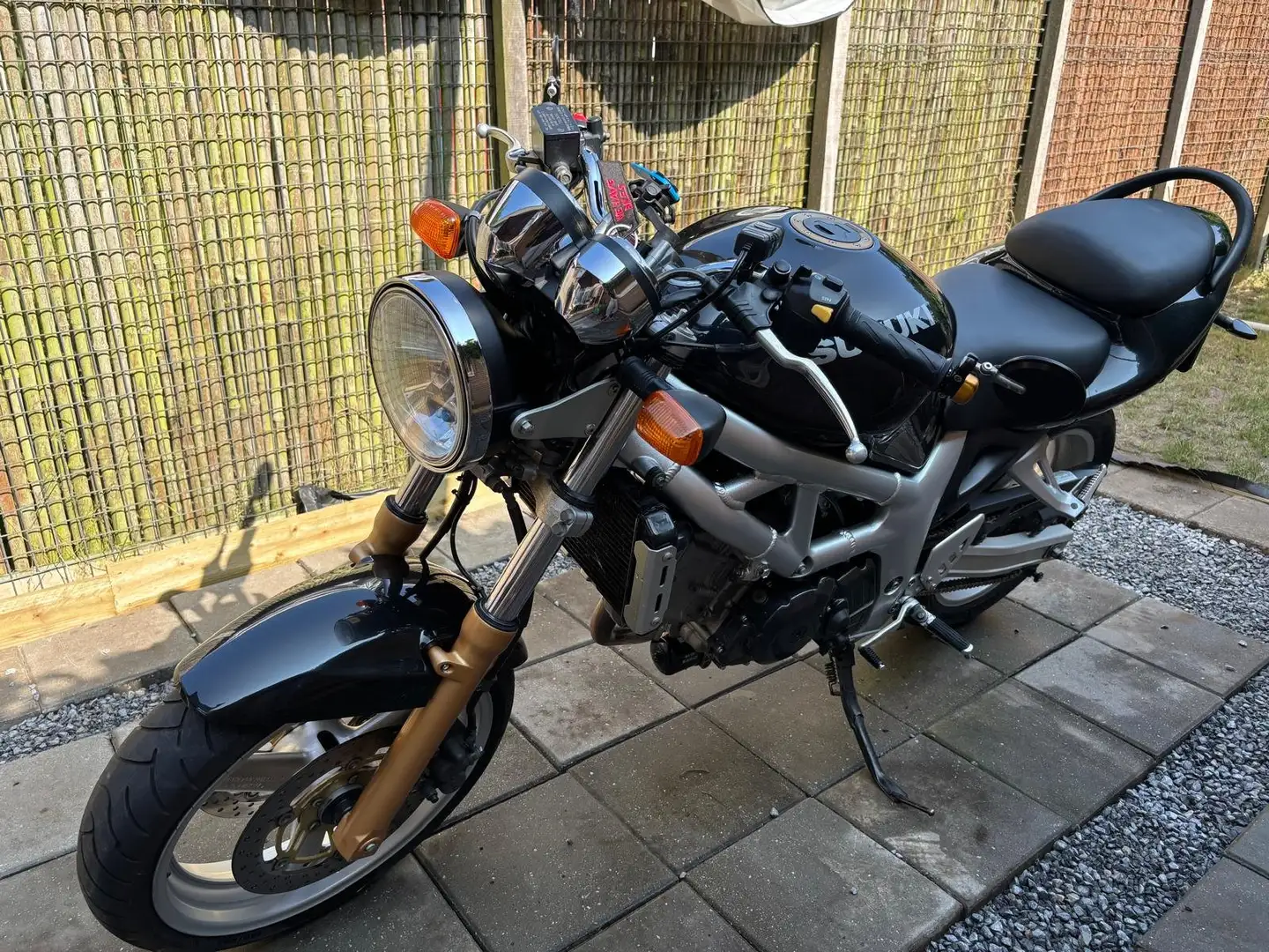 Suzuki SV 650 Zwart - 1