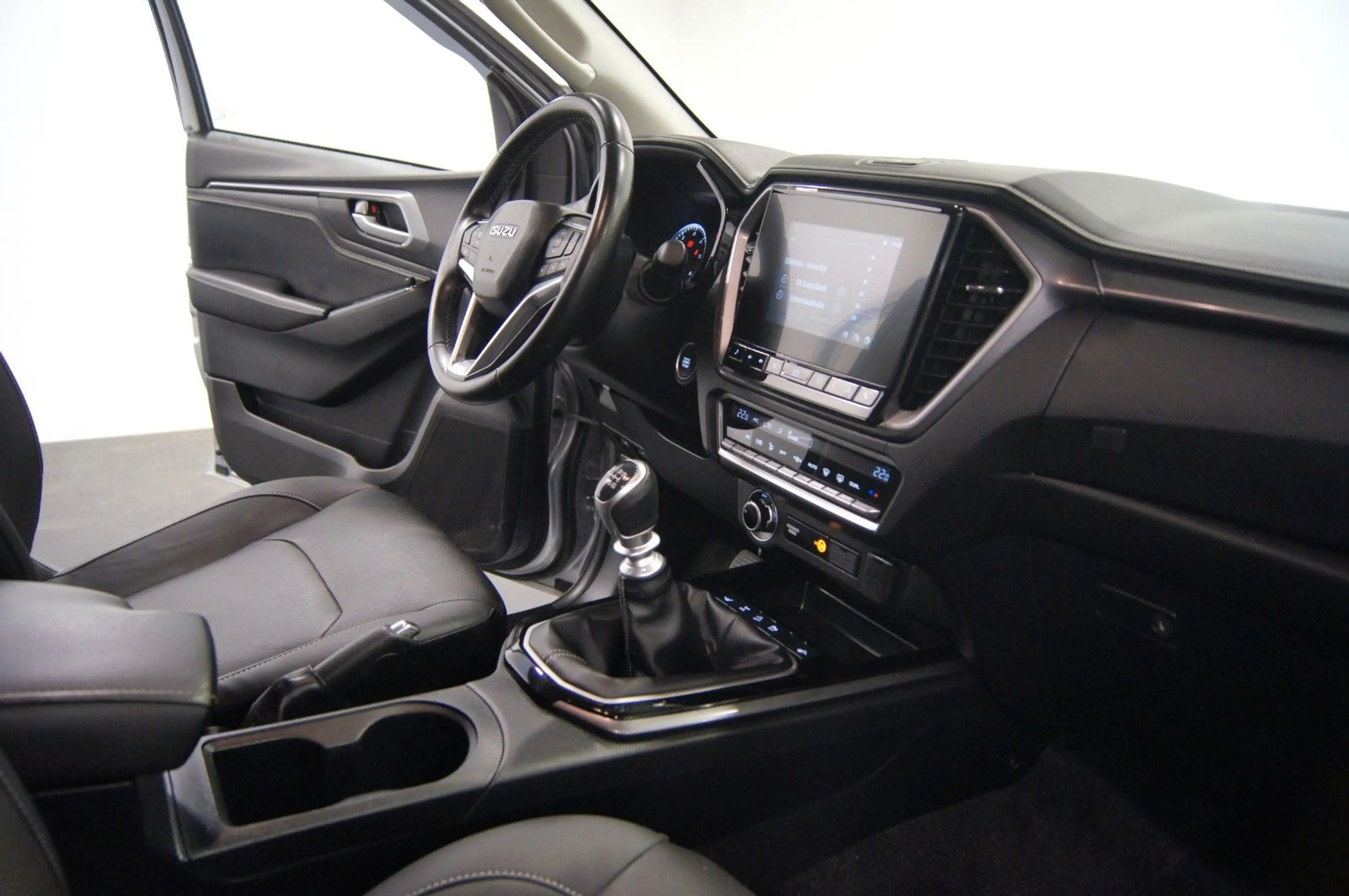 Isuzu D-Max Duble Cab 4WD LSE|NAV|SHZ|AHK|LED — photo 6