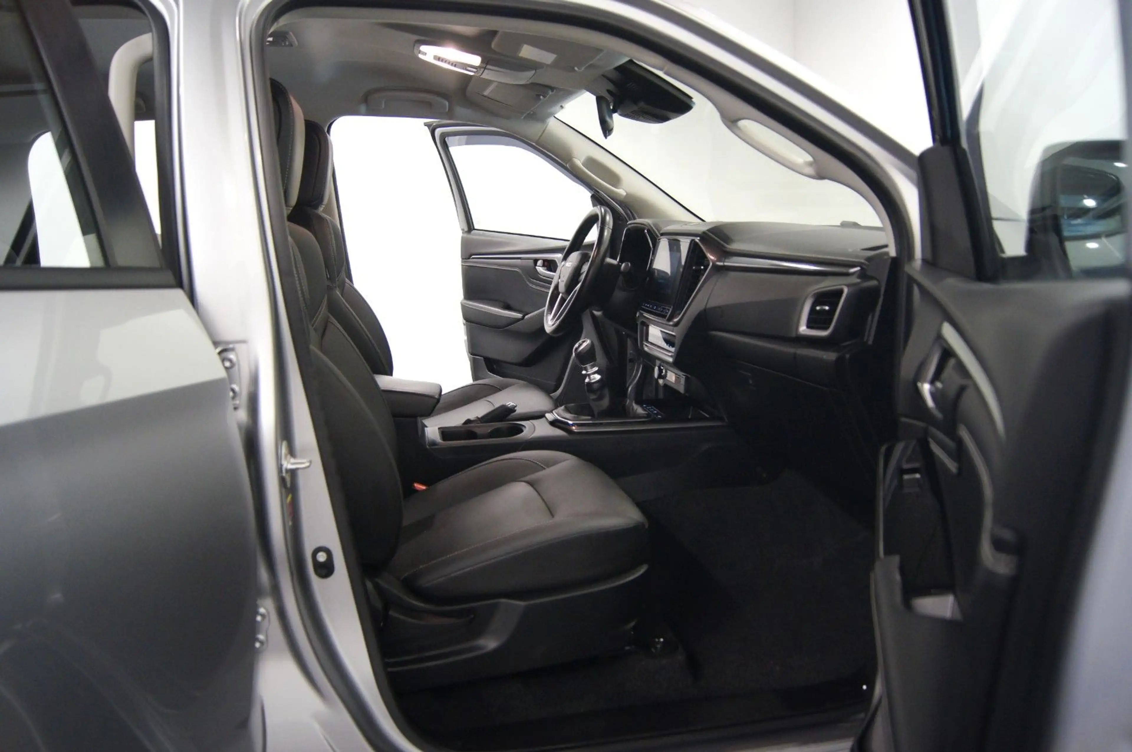 Isuzu D-Max Duble Cab 4WD LSE|NAV|SHZ|AHK|LED — photo 13