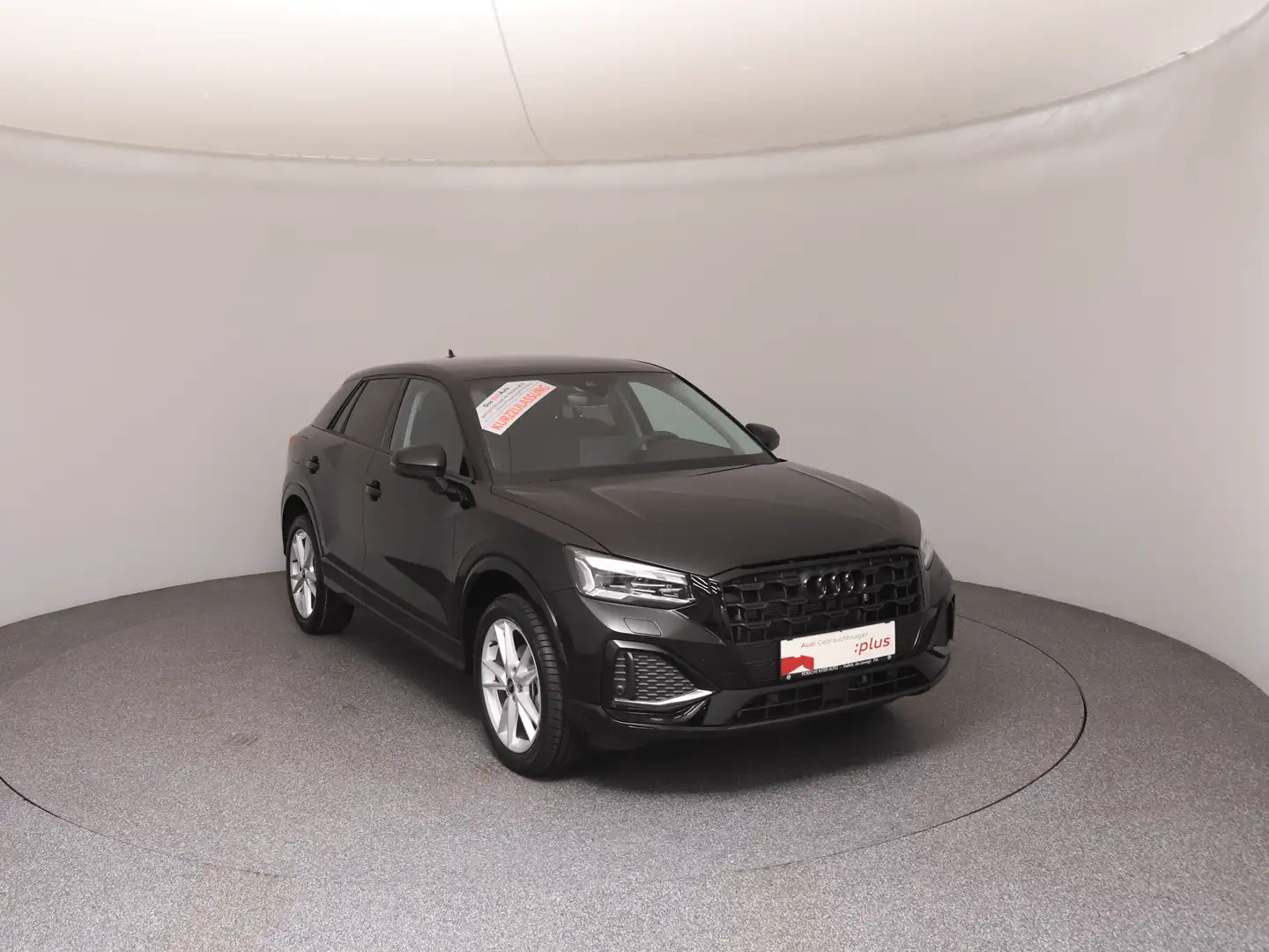 Audi Q2 30 TFSI admired Schwarz - 2
