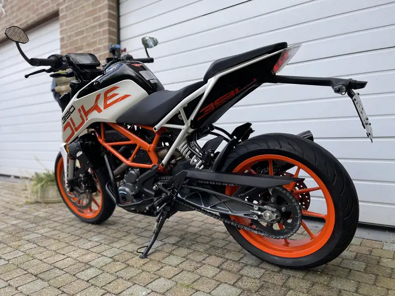 KTM 390 DUKE - foto 8