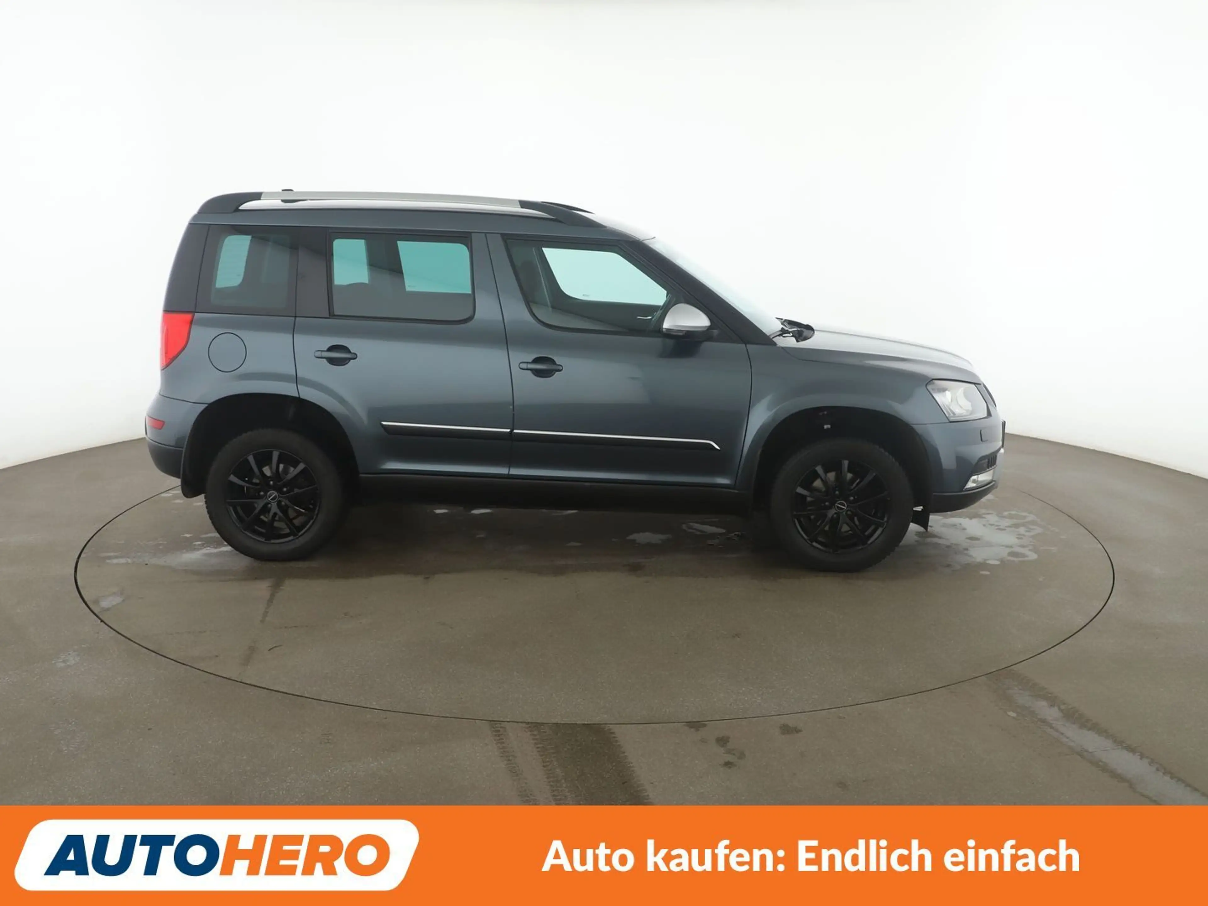 Skoda Yeti 2.0 TDI Ambition Outdoor 4x4*NAVI*XENON*PDC* — photo 7