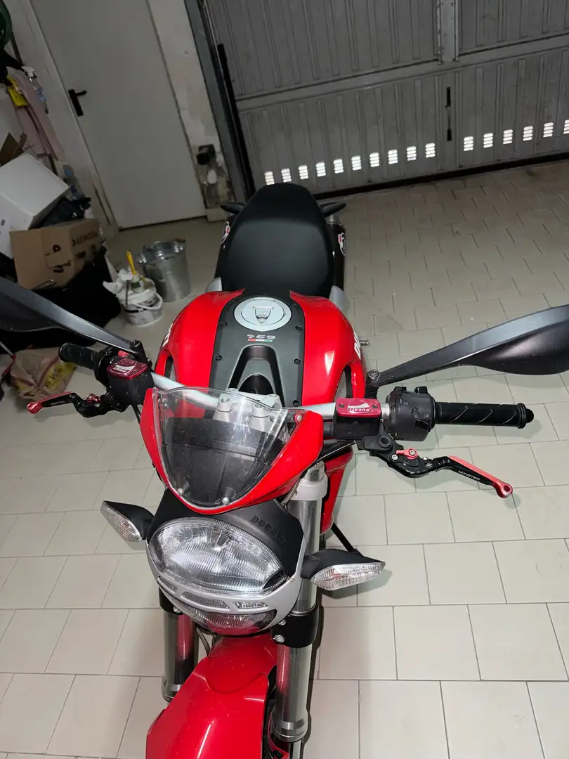 Ducati Monster 696 Roşu - 2