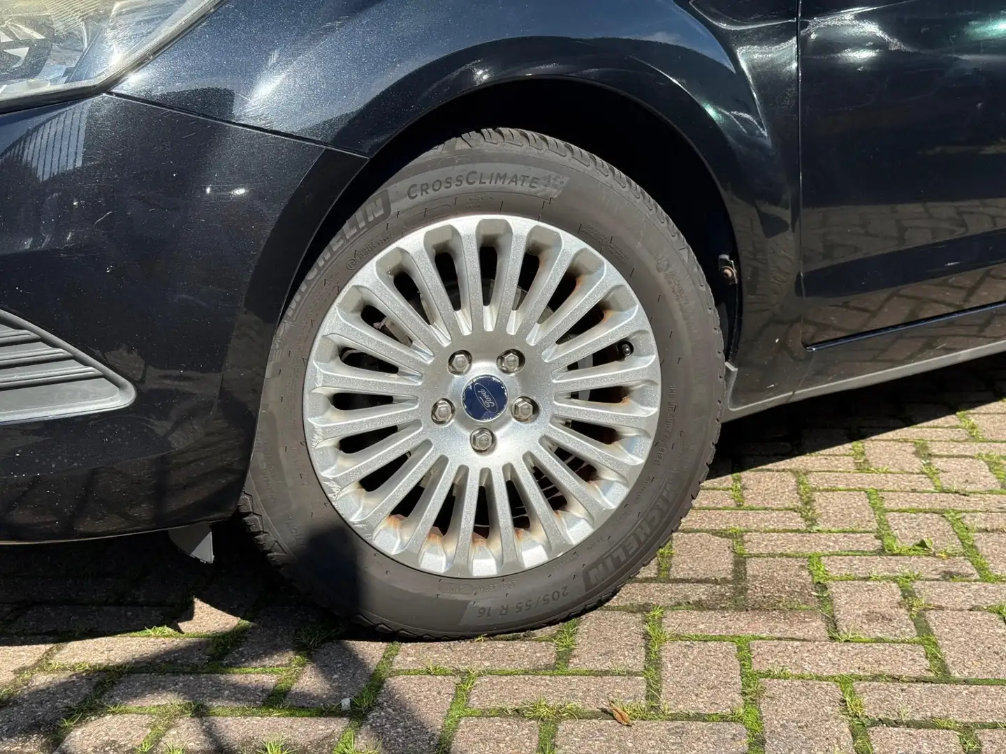 Ford Focus Wagon 1.8 Titanium | Nieuwe apk Negro - 2