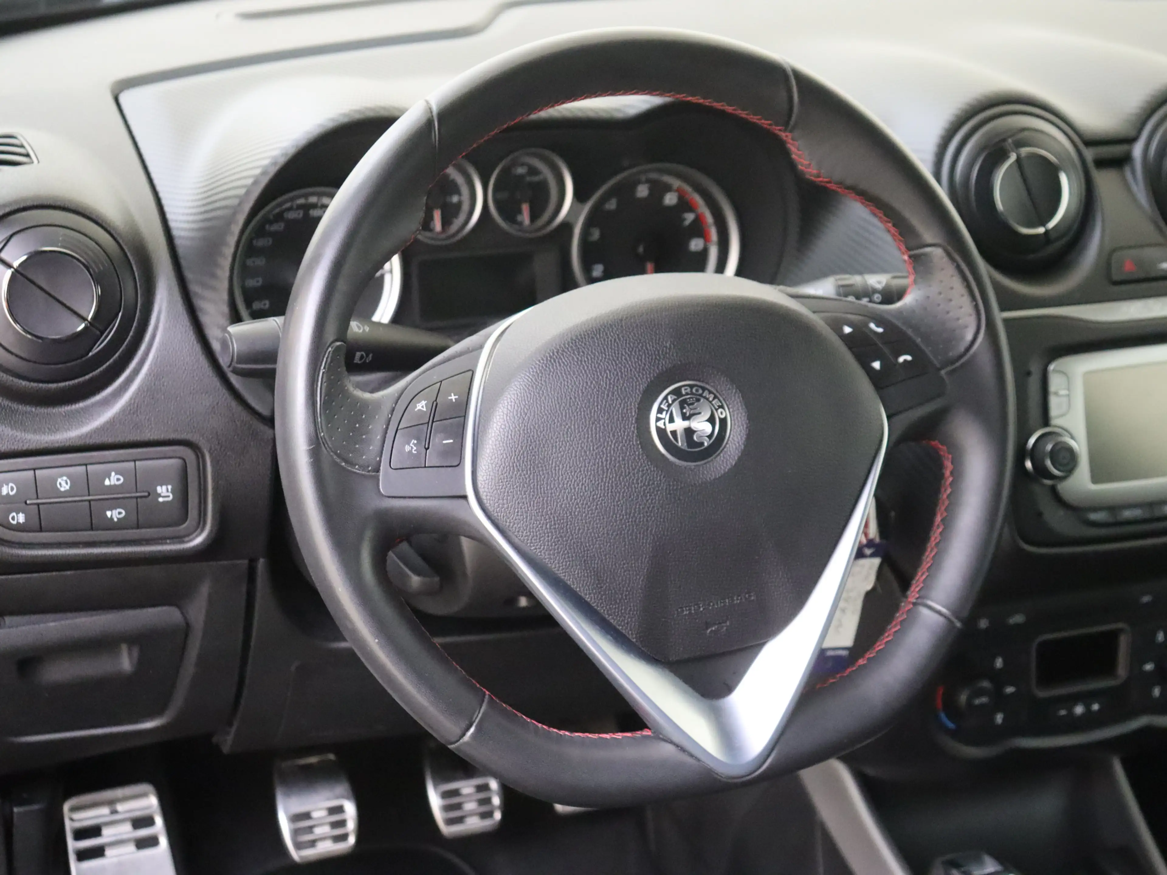 Alfa Romeo MiTo 0.9 TwinAir ECO Super — photo 6