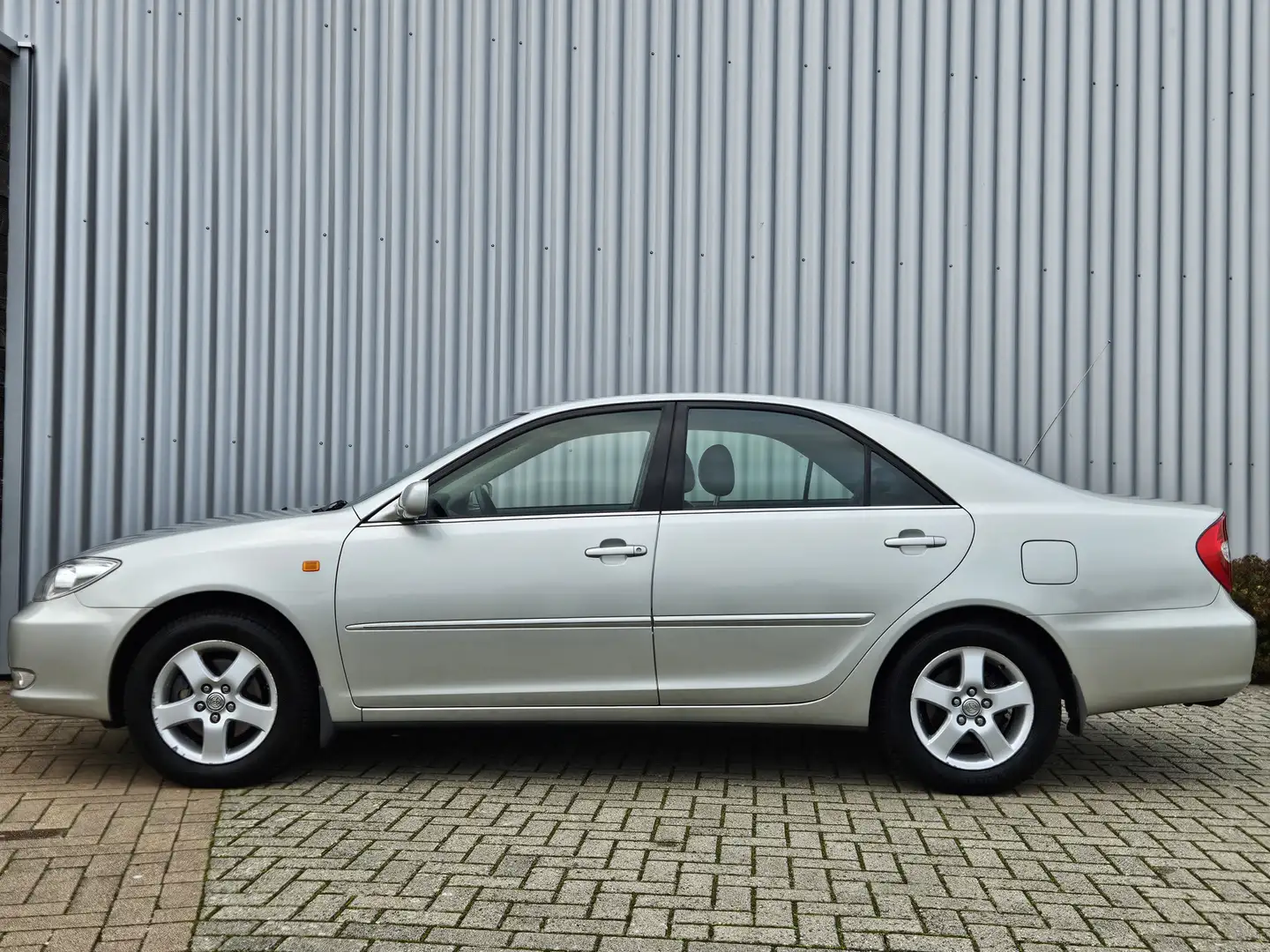 Toyota Camry 2.4-16V VVT-i Linea Sol /Youngtimer/Leer/Stoelverw Gris - 2